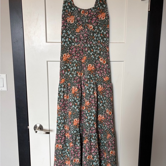 Monteau Dresses & Skirts - Monteau Green Floral Button-Front Dress
